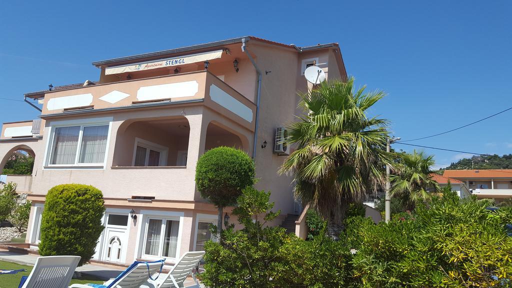 Apartments Stengl Barbat na Rabu Exterior photo